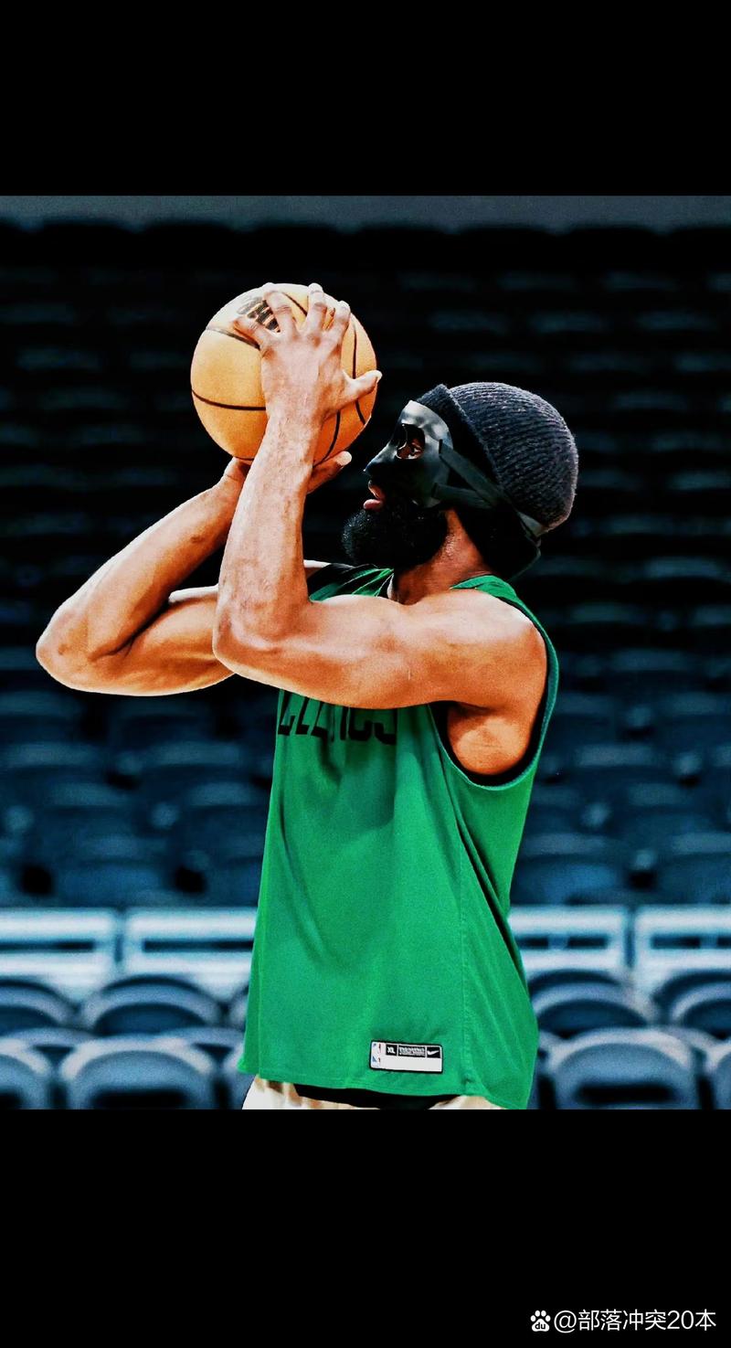 拉布亚德发文告别英博，队友马莱莱、马马杜送上祝福（拉布亚德社媒与英博道别，马莱莱、马马杜留言致意）