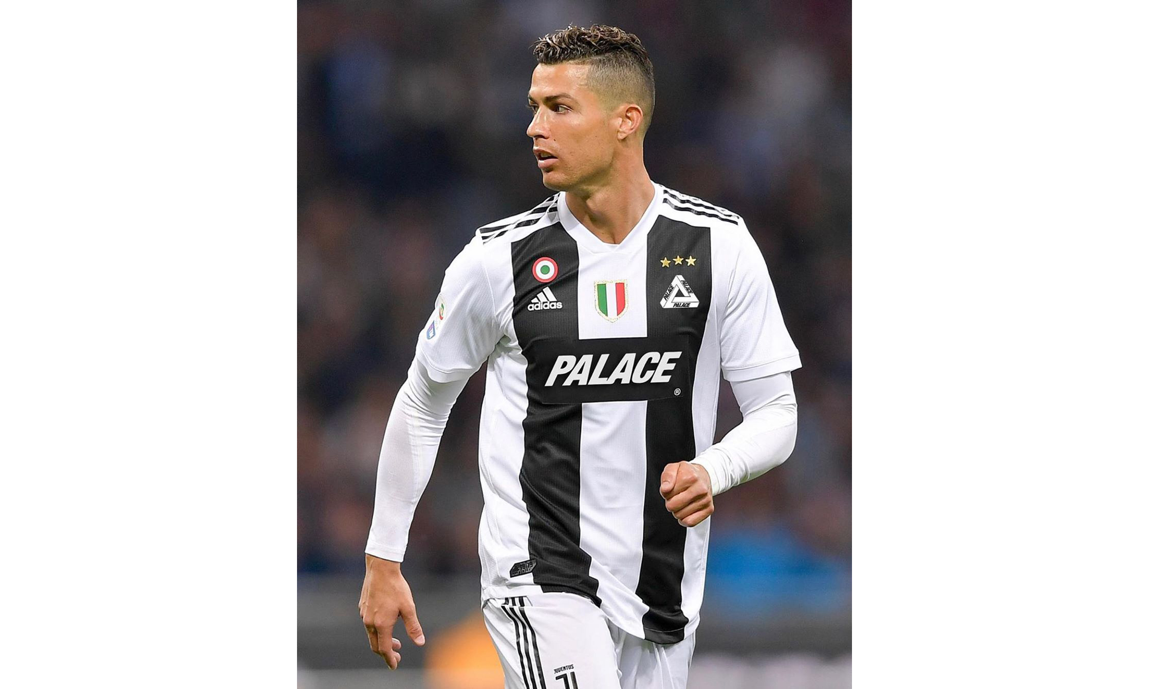 图片报：法兰克福队医私下为对手球员治疗，现已被开除（图片报：法兰克福队医暗中为对手球员治疗，已遭解雇）