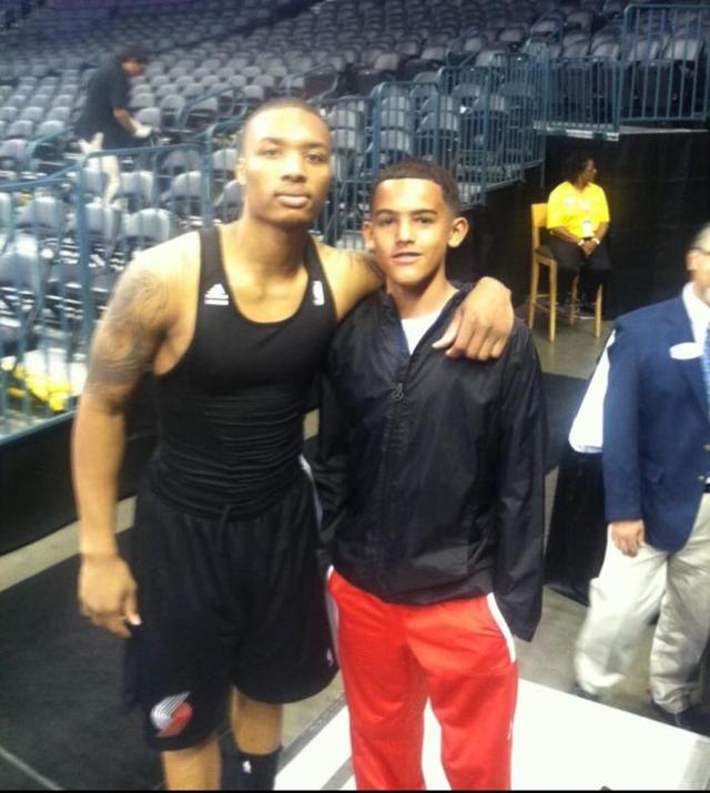 托特纳姆热刺被告知，他们“最大的错误”可以通过一月份引进明星中场球员来解决。（热刺被指只需在一月引进明星中场，便可弥补其“最大失误”）