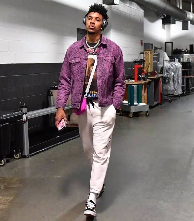 早报：学费交多少算够啊（早报：学费到底该交多少？）