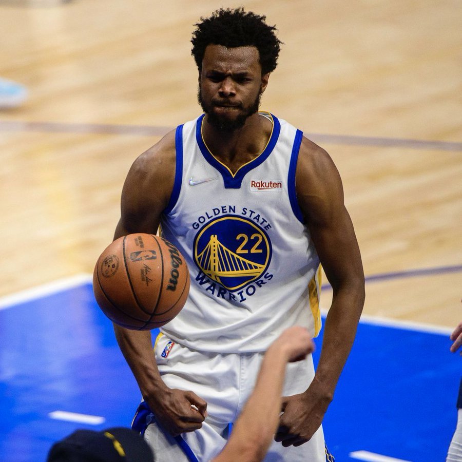 3C：退役三天前我和莱万说不想再为任何球队踢球，除非是巴萨（3C：退役前三天我告诉莱万，除了巴萨，我不会再为任何球队效力）