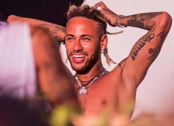 欧冠本周最佳球员候选：马杜埃凯、孔德、德凯特拉雷、格洛赫（欧冠本周最佳球员入围名单：马杜埃凯、孔德、德凯特拉雷、格洛赫）