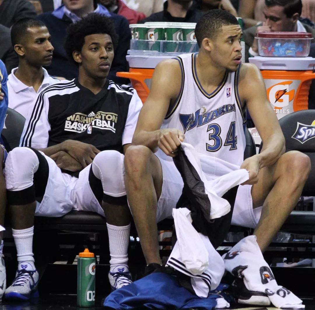 这队值得更高的排名（这支队伍理应名列更前）