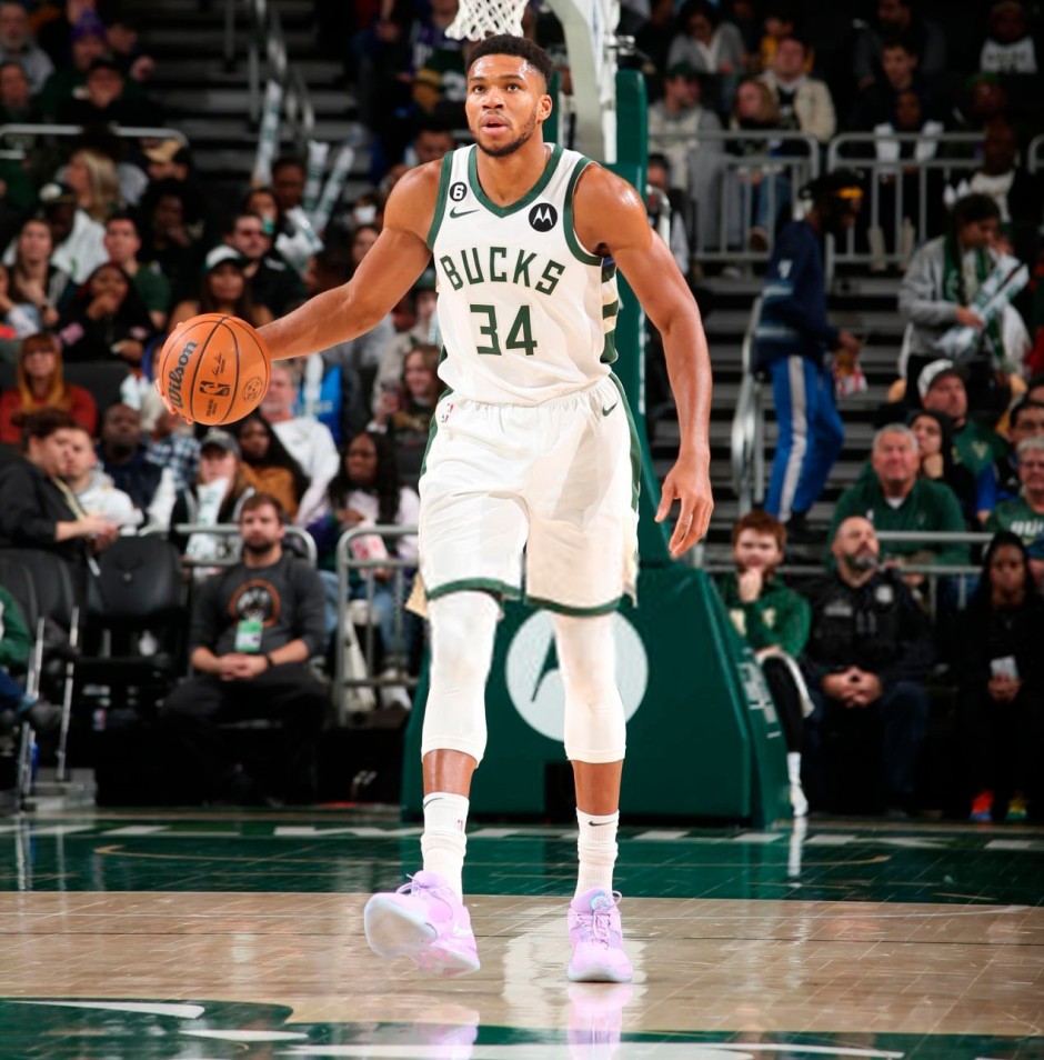 河南队祝贺重庆铜梁龙冲超：中超赛场将因你们的到来更加精彩（河南队恭贺重庆铜梁龙升入中超：你们的加入将令赛场更精彩）