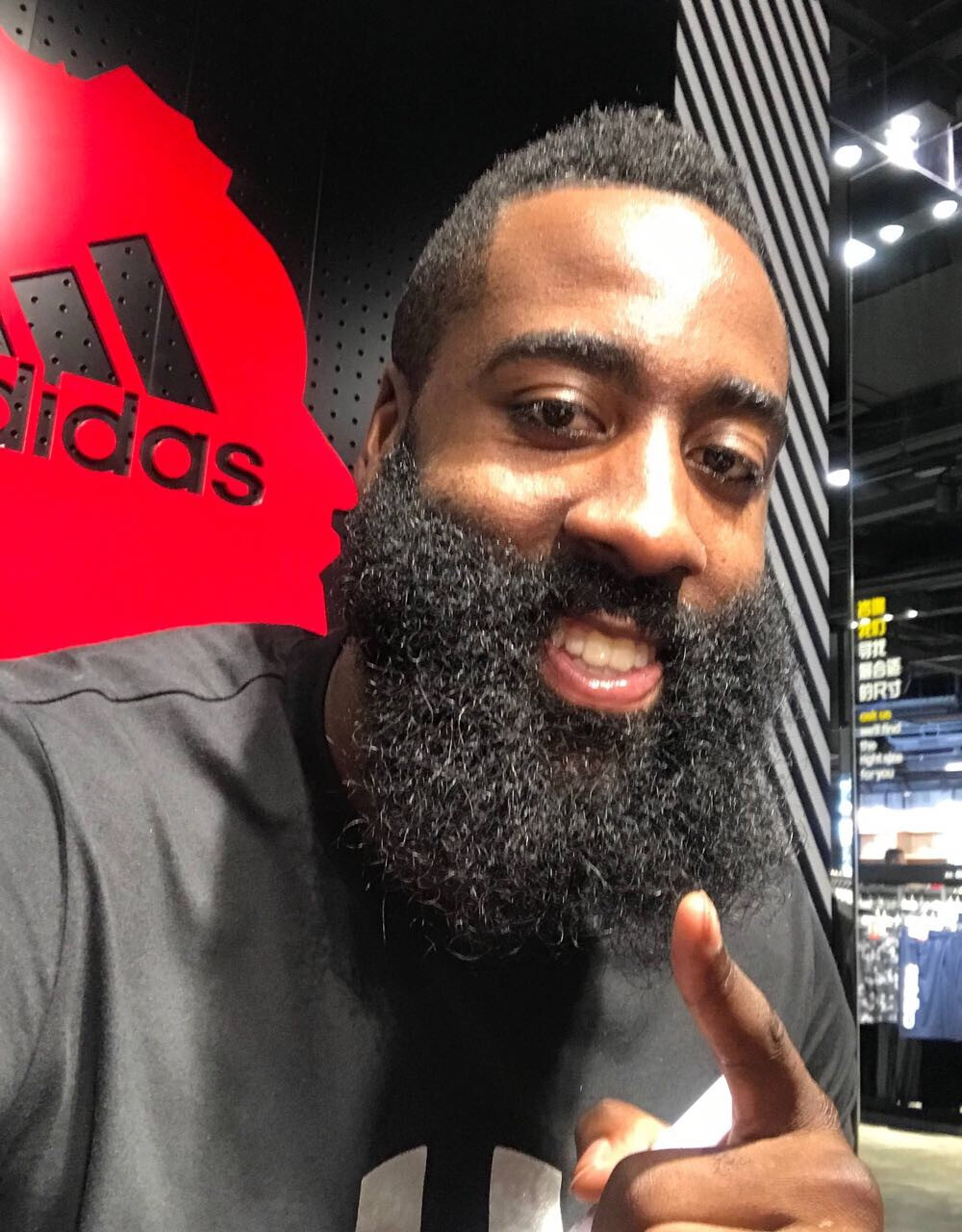 阿坎吉：在学校时发现自己擅长数学；想拥有泽林斯基的技术（阿坎吉：上学时察觉数学天赋，最想具备泽林斯基的技术）