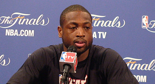 半场战报：巴西国际1-0桑托斯，帕特里克破门（半场战况：巴西国际1-0领先桑托斯，帕特里克建功）