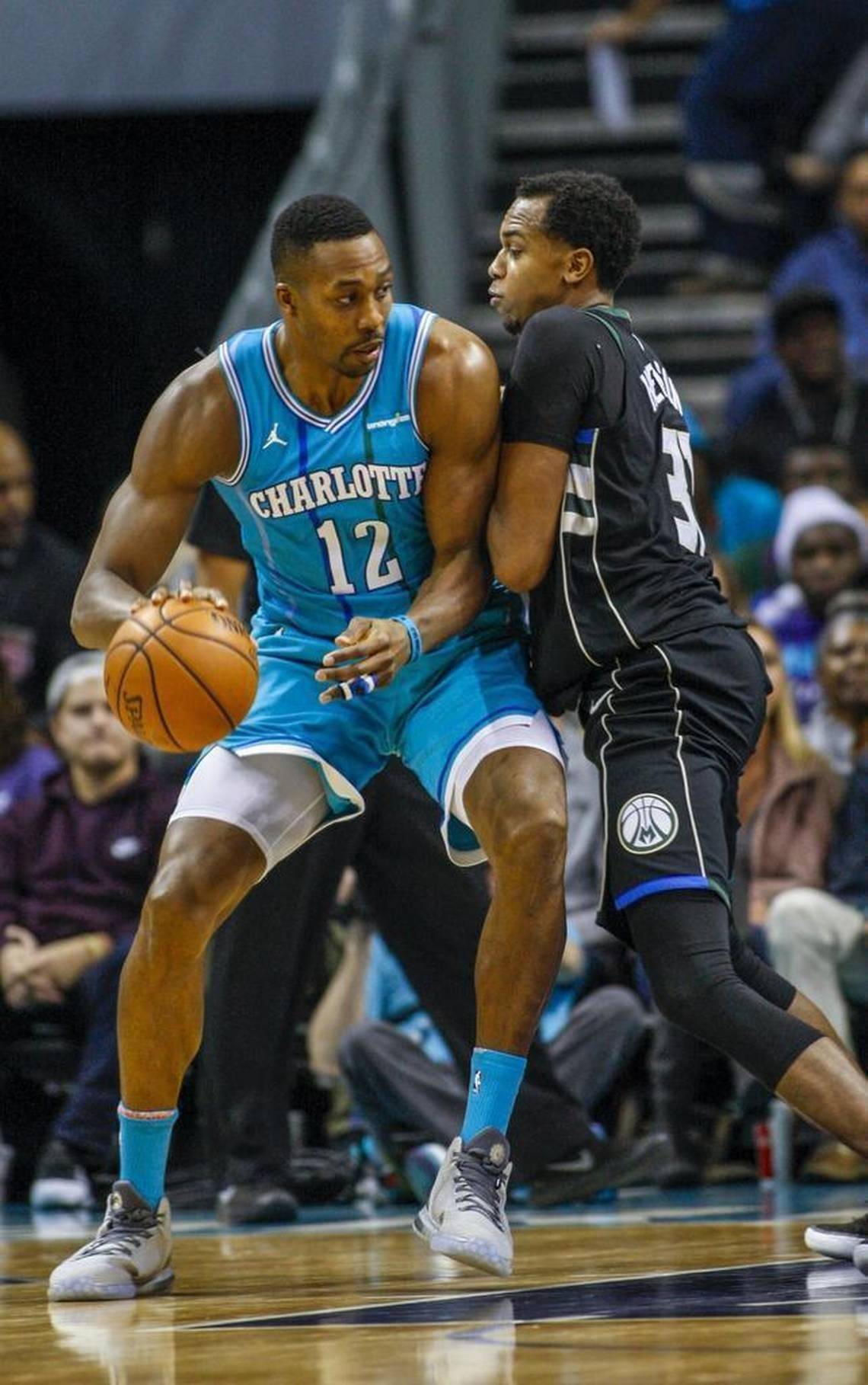 美博主晒快船训练原声：卢指导表示“去XX的保罗”（美博主曝光快船训练场录音：卢指导爆粗怒怼保罗）