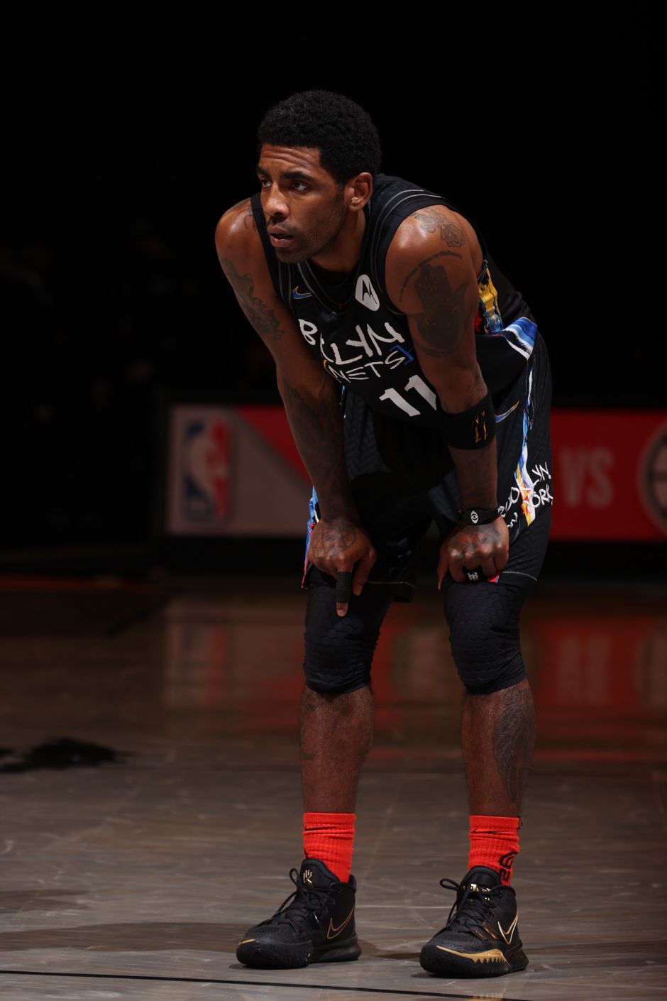 瓦拉内专访谈心理问题：展现脆弱的一面并不是软弱的表现（瓦拉内专访谈心理挑战：坦露脆弱不等于软弱）