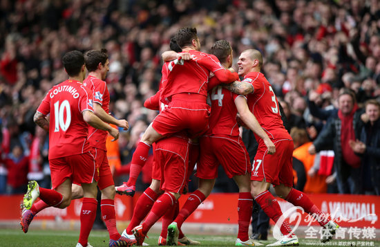 佩雷拉：离开曼联时我不想和滕哈格谈话，我想踢更多比赛（佩雷拉：离队曼联时不愿与滕哈格沟通，只想争取更多出场时间）