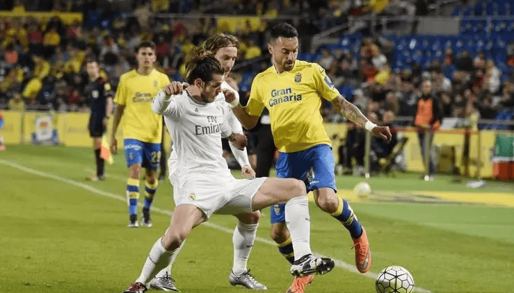 世体：巴萨已提前告知西足协，亚马尔在报到前将接受检查（世体：巴萨已提前通知西班牙足协，亚马尔报到前将先接受检查）