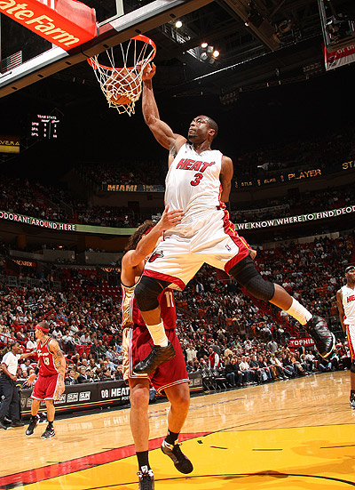 半场战报：巴西2-0塞内加尔，埃斯特旺、卡塞米罗建功（上半场：巴西2比0领先塞内加尔，埃斯特旺与卡塞米罗破门）